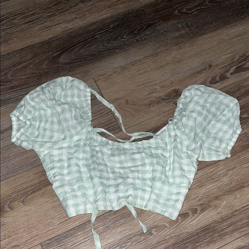 RSQ Green Ruched Crop Blouse